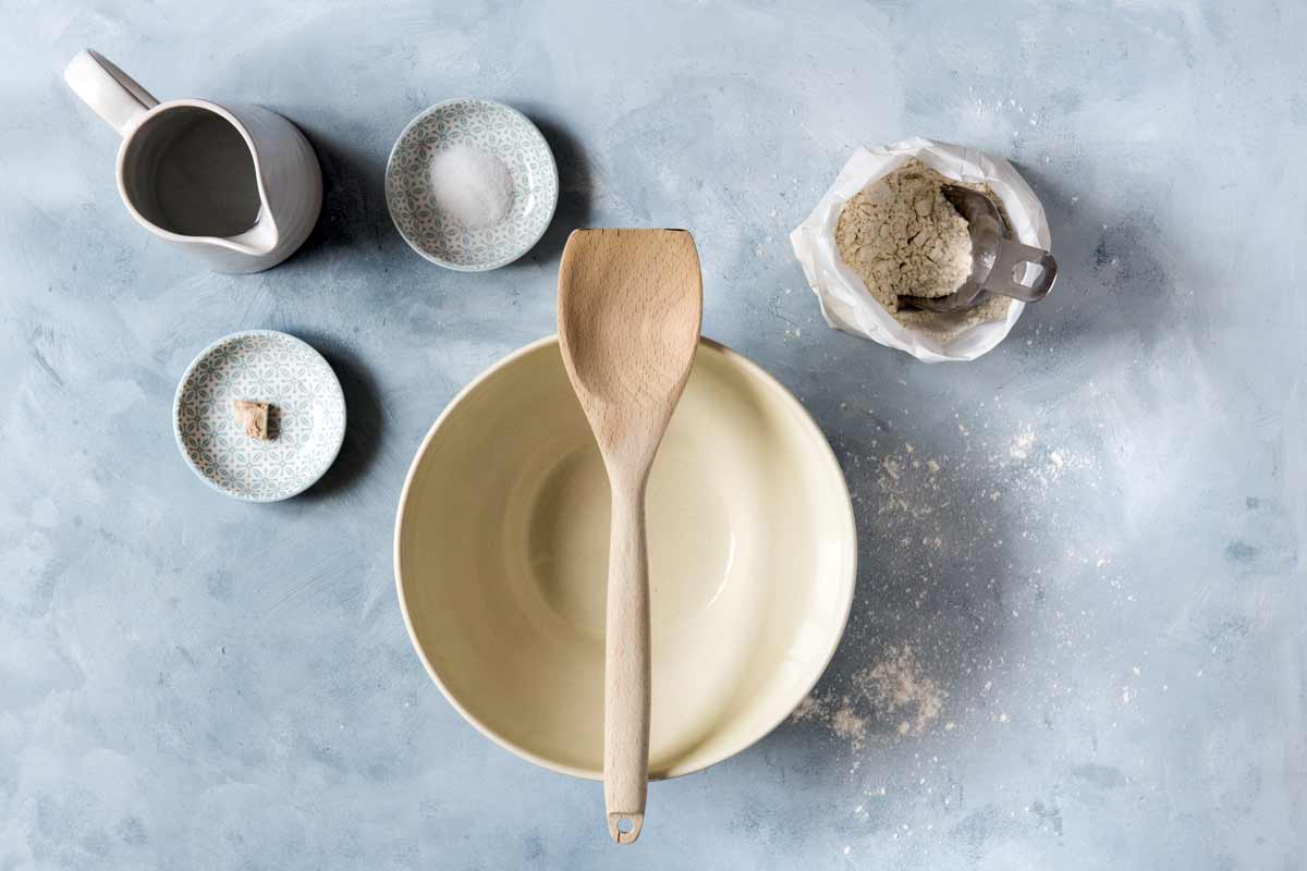 Rustikales Wurzelbaguette aus dem Holzbackofen | Poolish Zutaten