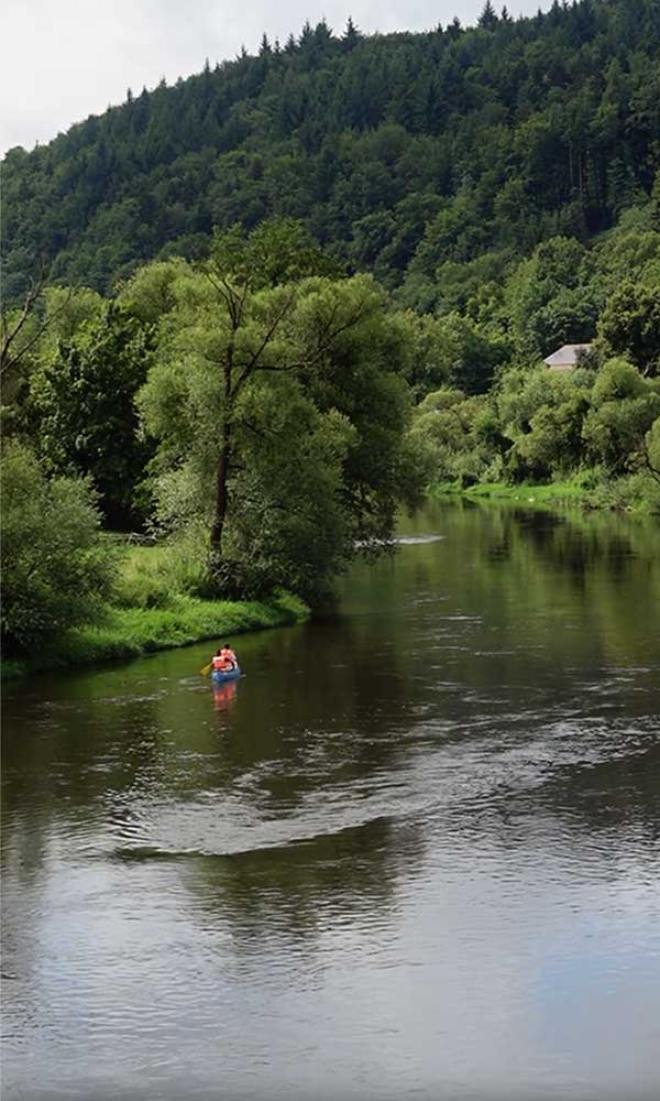 Video: Kanufahren auf der Naab