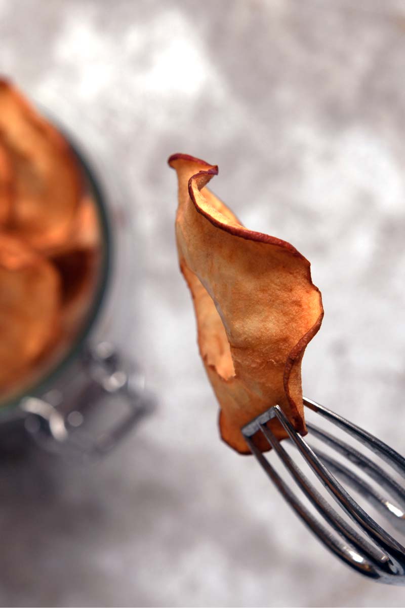 Getrocknete Apfelringe als Snack für zwischendurch oder unterwegs: leicht, haltbar und angenehm süß