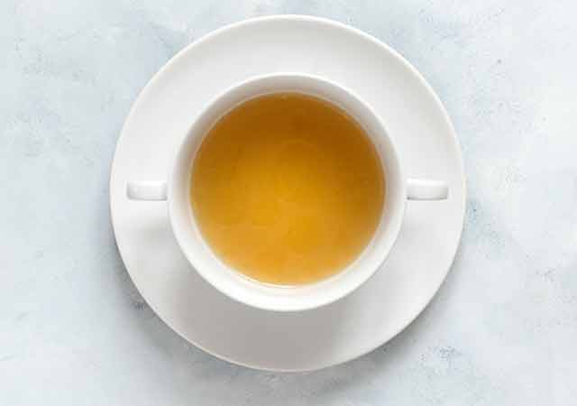 Hühnerbrühe selber kochen – einfaches Rezept für 3–4 Liter