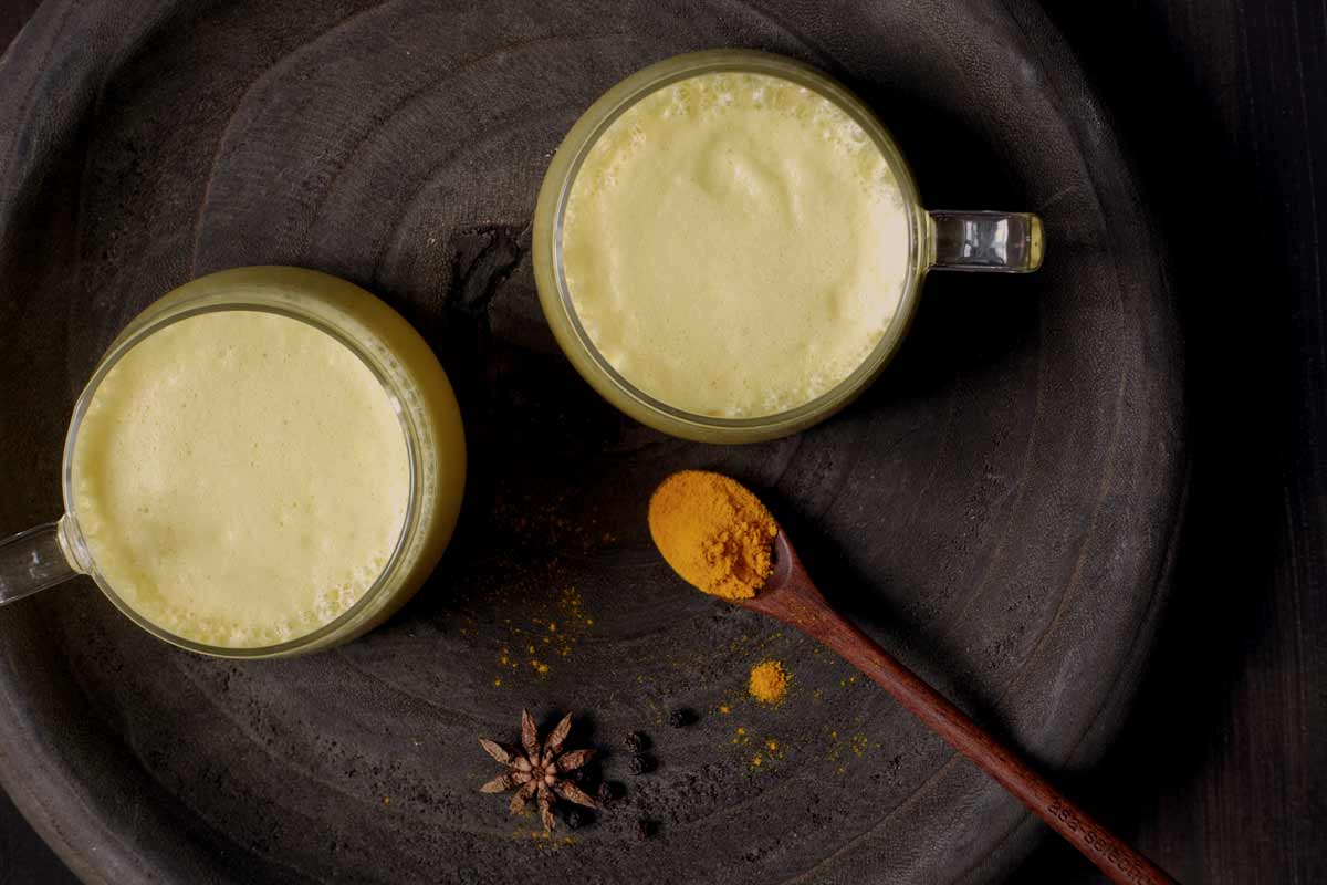 Goldene Milch - Dark & Moody